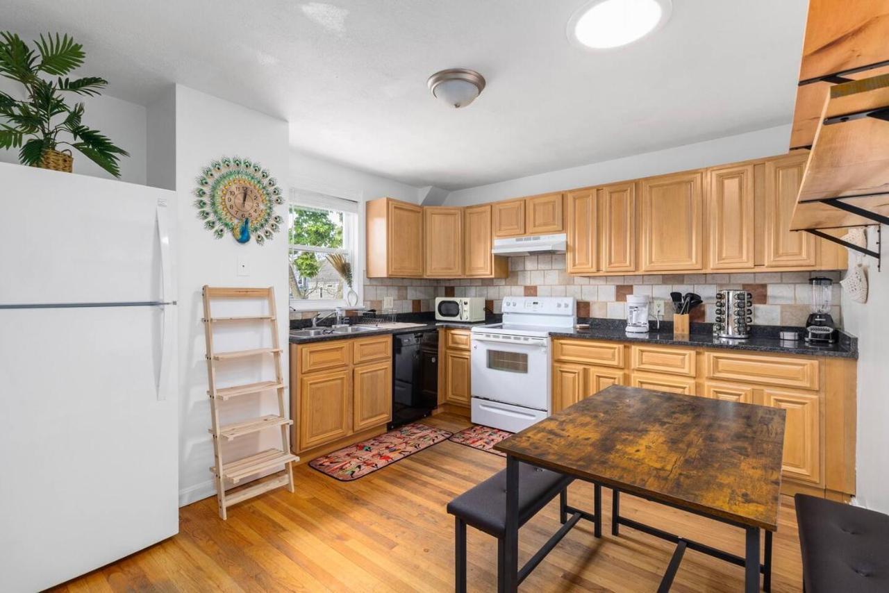 Providence 4 Bedroom Boho Escape エクステリア 写真